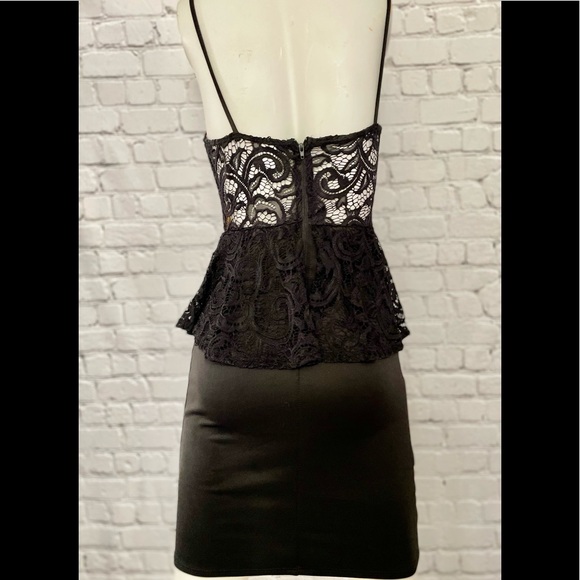 SPICEWEAR women BLACK STRIPED DRESS, size M. - Picture 6 of 13